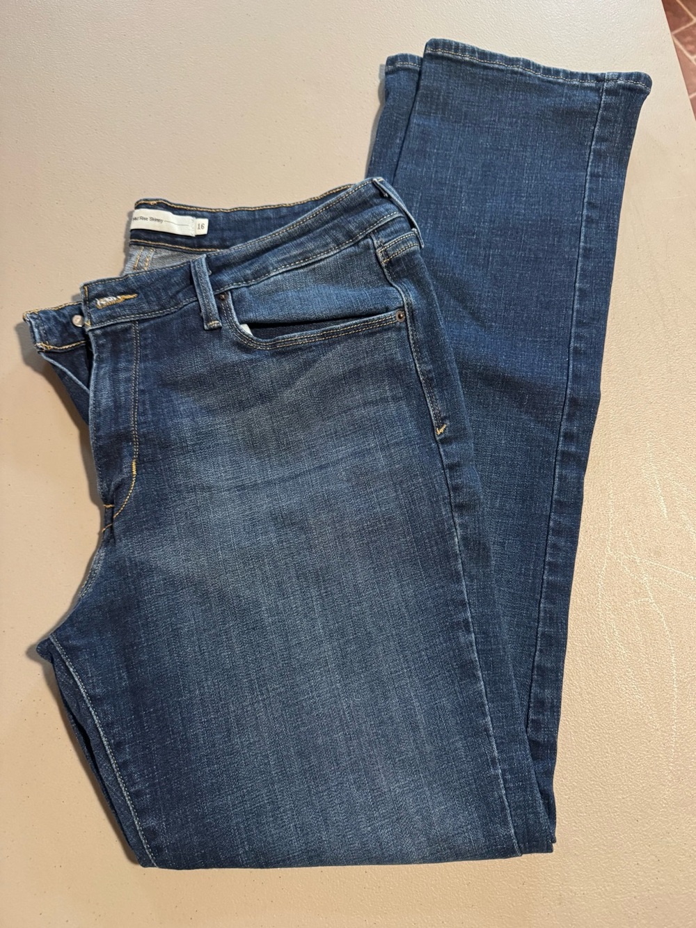 Levi's Women's Blue Fade Skinny Jeans Size 16